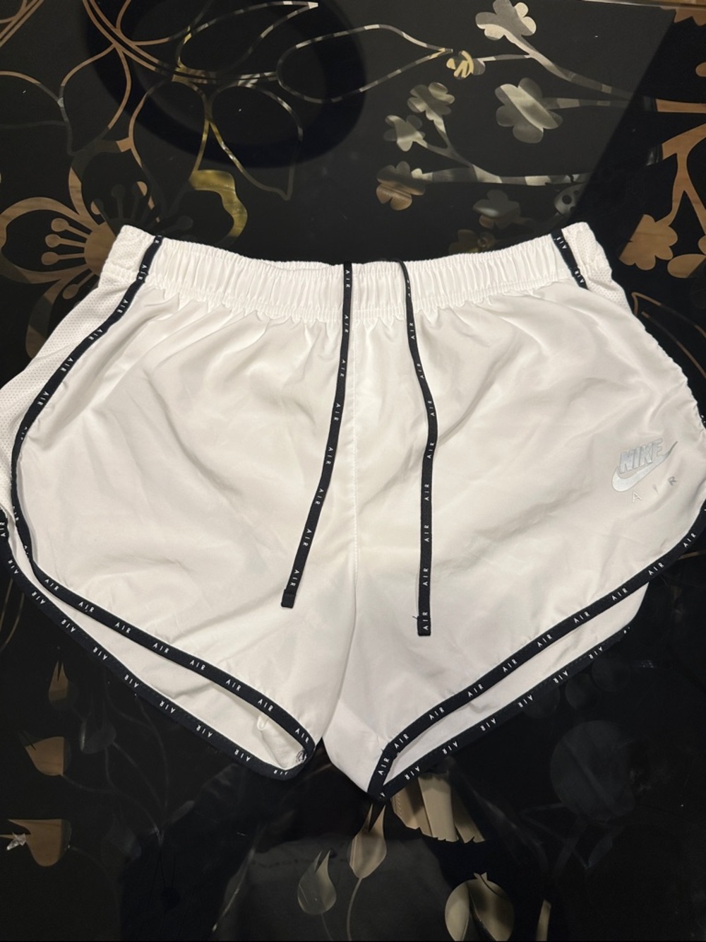 Nike Air Women’s Size Large White Athletic Shorts with Black Trim